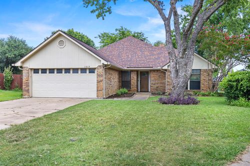 1519 Brook Forest Dr, Mansfield, TX, 76063-3306 | Card Image
