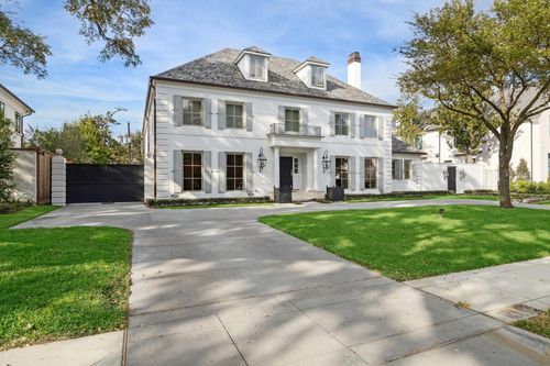 3444 Meadow Lake Ln, Houston, TX, 77027-4107 | Card Image