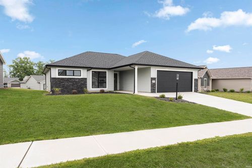 795 Sienna Ct, Angola, IN, 46703-0079 | Card Image