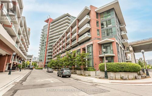 901-50 Bruyeres Mews, Toronto, ON, M5V0H8 | Card Image