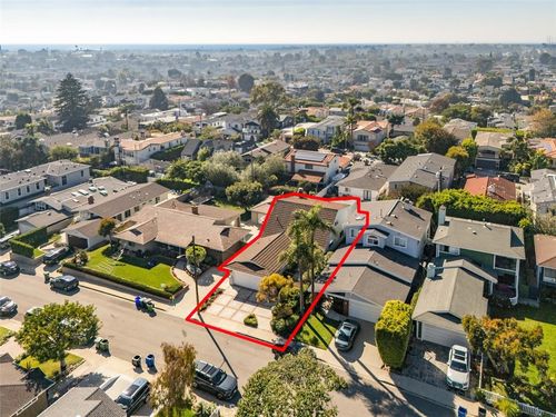 3601 Elm Ave, Manhattan Beach, CA, 90266-3607 | Card Image