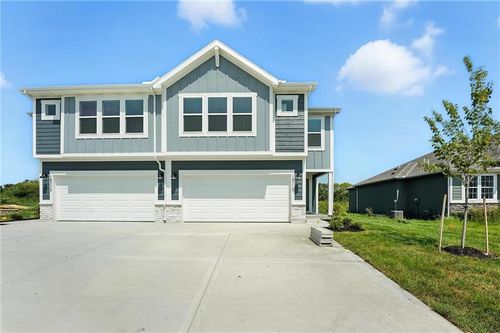 19710 W 195th Pl, Spring Hill, KS, 66083-8620 | Card Image