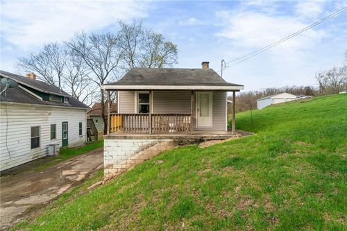 1109 Mccomb Ln, Pittsburgh, PA, 15239-1039 | Card Image