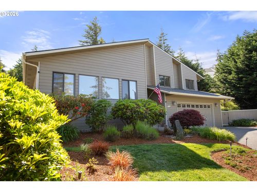 2058 Cedar Ct, North Bend, OR, 97459-2174 | Card Image