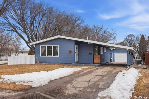 48 Bell Cres, Saskatoon, SK, S7J2W3 | Card Image