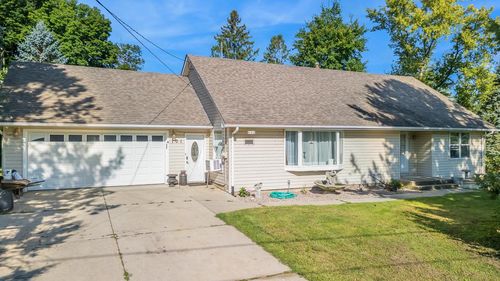 101 Deppiesse Road, Random Lake, WI, 53075 | Card Image