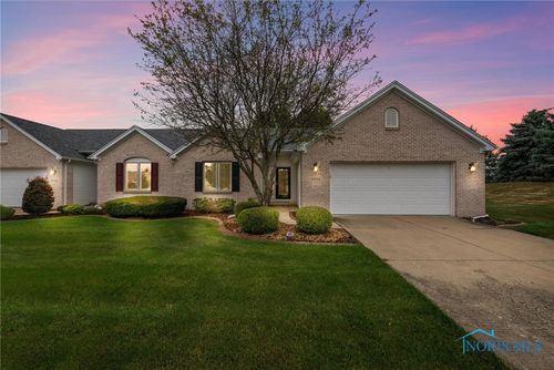 4516 Blackstone Dr E, Maumee, OH, 43537-9107 | Card Image