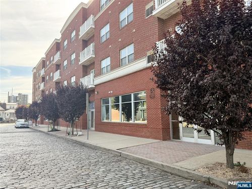 902 N 5th, Newark, NJ, 07107 | Card Image