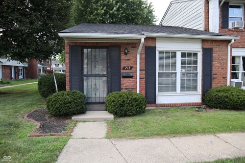 718 Ferndale Ct, Indianapolis, IN, 46227-1610 | Card Image