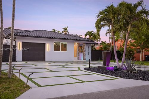 9725 Nw 28th Ter, Doral, FL, 33172-1339 | Card Image