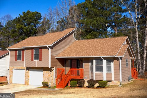 3325 Estate Lake Dr, Fairburn, GA, 30213-3185 | Card Image