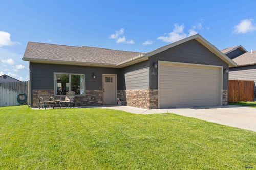 4961 Savannah St, RAPID CITY, SD, 57703-7218 | Card Image