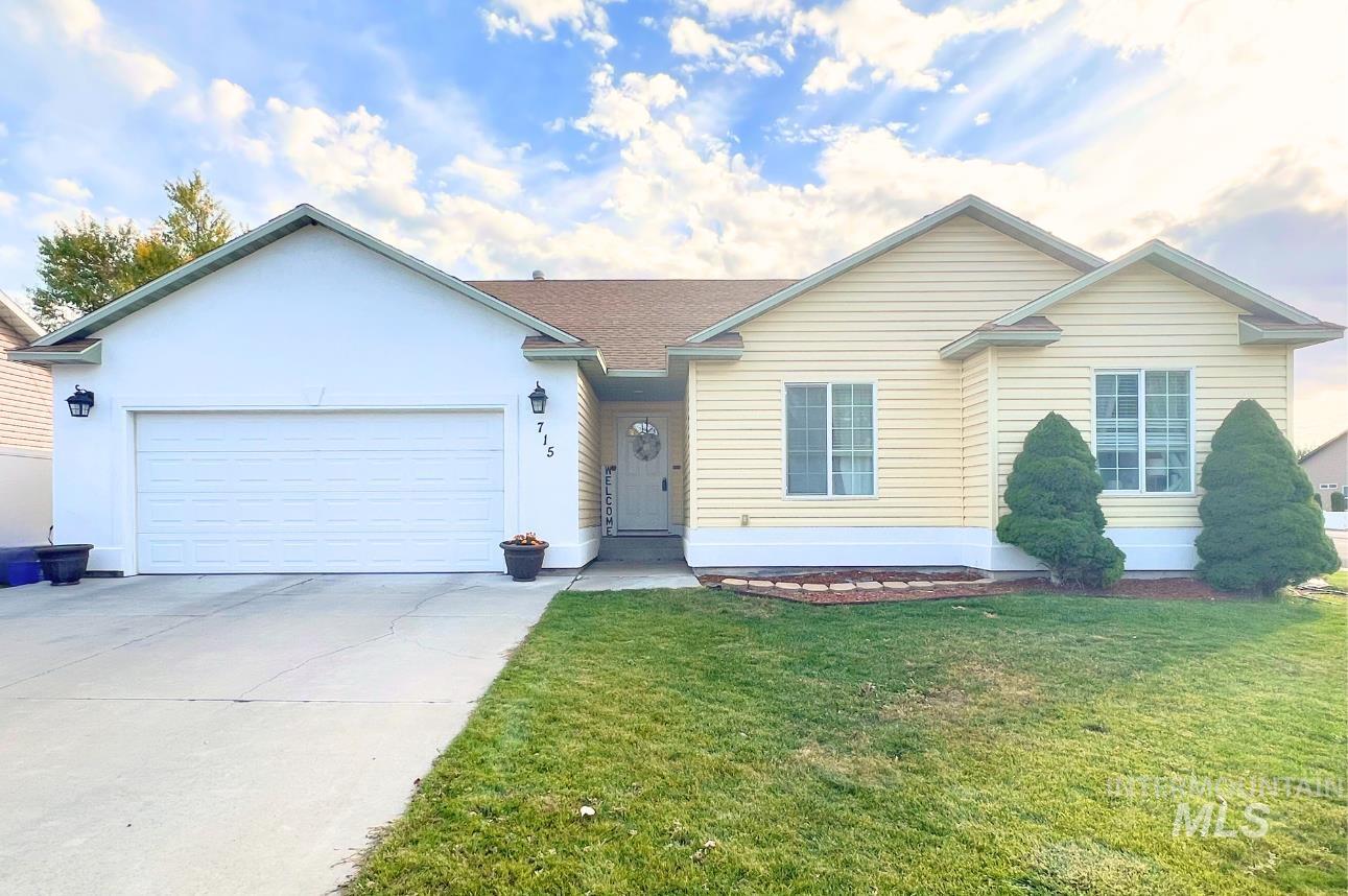 Pine St, Filer, ID 83328