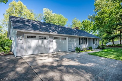 1270 Dehart Ave, Coshocton, OH, 43812-2659 | Card Image