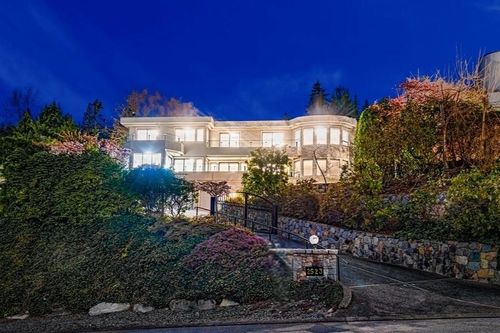 2523 Westhill Dr, West Vancouver, BC, V7S3A3 | Card Image