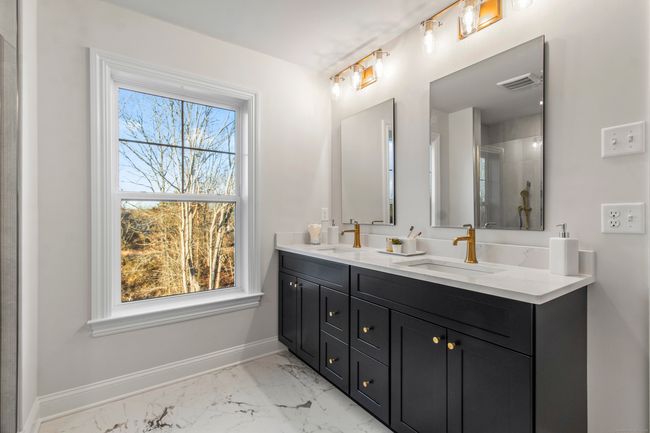 38 Summer Time Cir, House other with 3 bedrooms, 3 bathrooms and null parking in Pawcatuck CT | Image 26