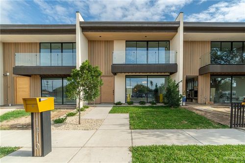 1410 S 7th Ave, Edinburg, TX, 78539 | Card Image