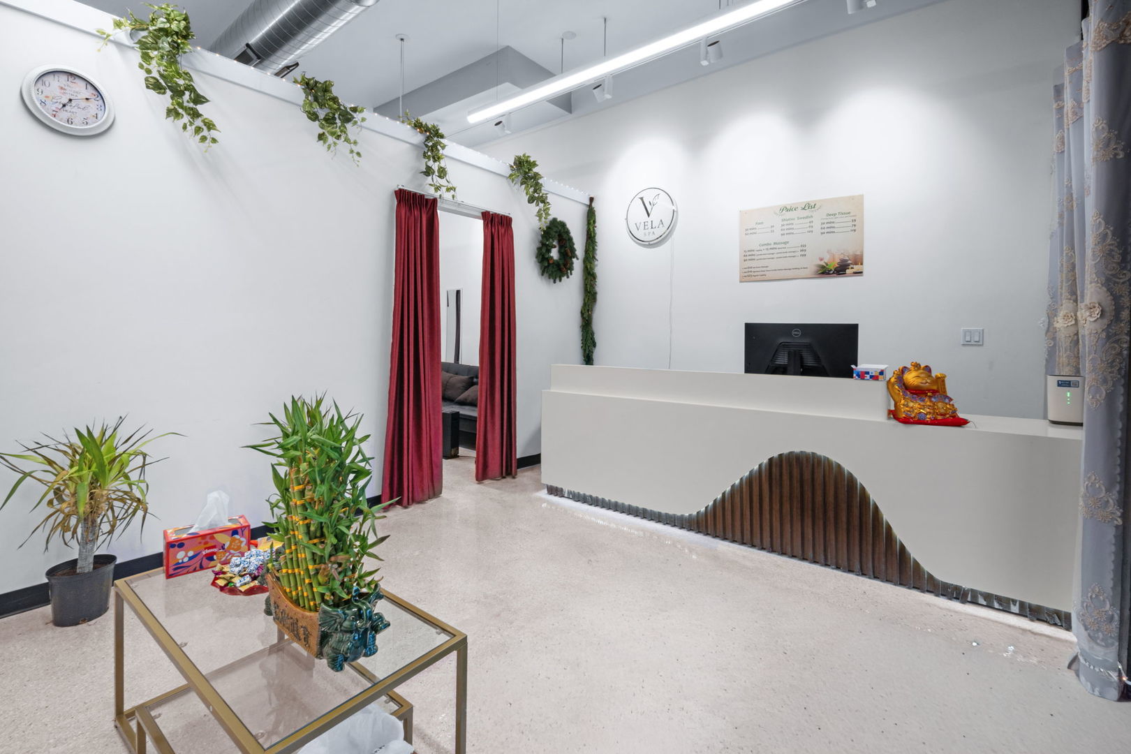 Commercial Sale in Chicago 3
