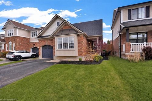 35 Gaydon Way, Brantford, ON, N3T6P7 | Card Image