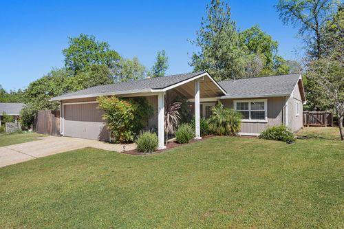 1038 Mikkelsen Dr, Auburn, CA, 95603-3922 | Card Image