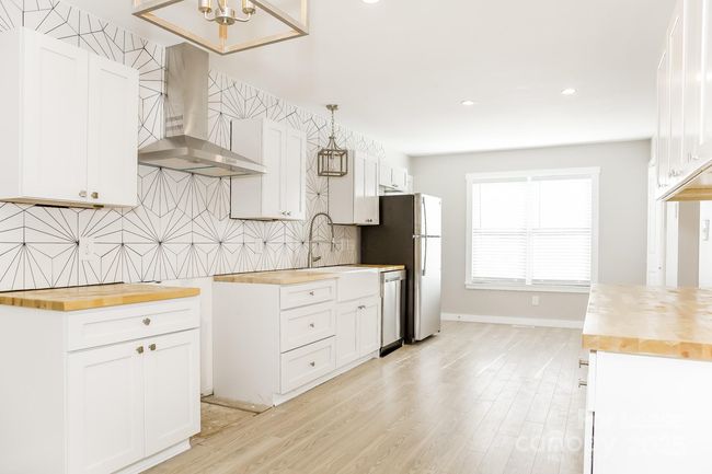 11417 Park Rd, House other with 3 bedrooms, 2 bathrooms and null parking in Charlotte NC | Image 7