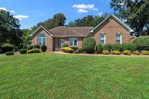 637 Willow Bend Cir, Bowling Green, KY, 42104-8501 | Card Image
