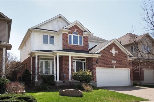 15 Treeview Dr, Saint Jacobs, ON, N0B2N0 | Card Image