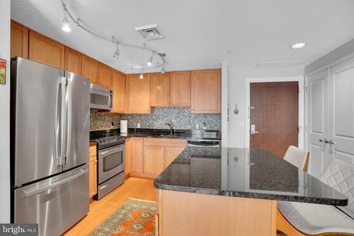 707-1020 N Highland St, ARLINGTON, VA, 22201-2184 | Card Image