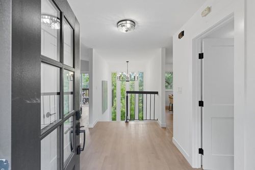 171 Exeter Ave, San Carlos, CA, 94070-1668 | Card Image