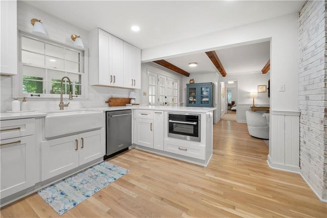 1104 Warrenhall Ln Ne, House other with 4 bedrooms, 3 bathrooms and null parking in Brookhaven GA | Image 9