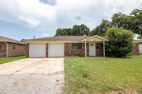 9670 Shepherd Dr, Beaumont, TX, 77707-1031 | Card Image