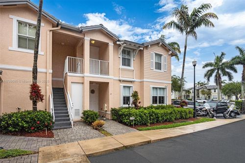 20-2933 Se 2nd St, Homestead, FL, 33033-7216 | Card Image