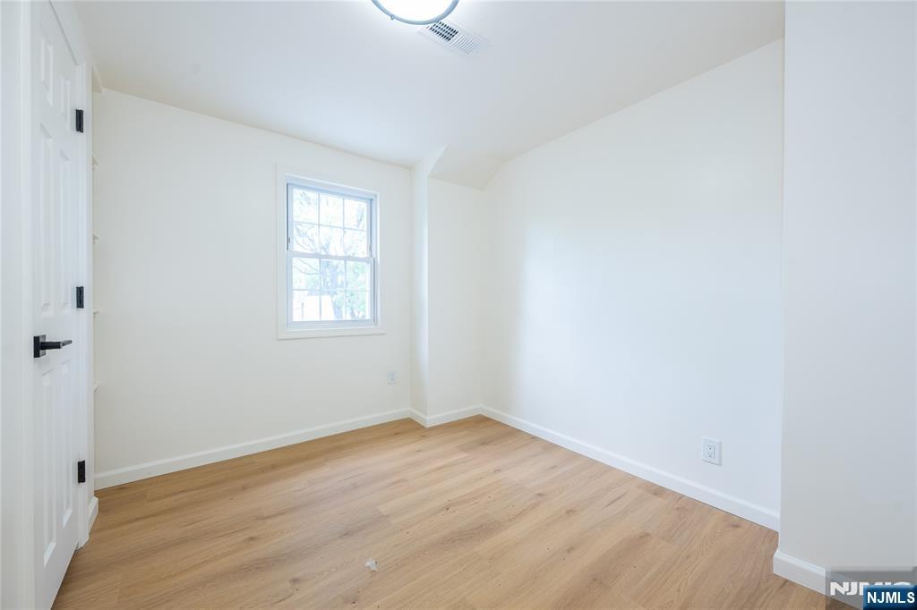 Residential Lease in South Orange Village 3