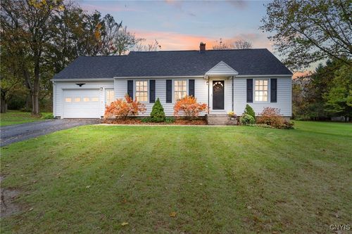 5025 City View Dr, Syracuse, NY, 13215-9633 | Card Image