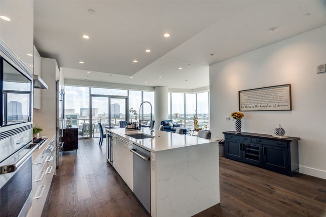 APT-906 - 7901 Windrose Ave, Condo with 2 bedrooms, 3 bathrooms and null parking in Plano TX | Image 12