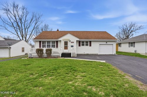 2318 Anna St, Findlay, OH, 45840-3910 | Card Image