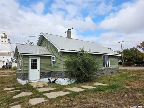 163 Wallace St, Mankota, SK, S0H0B3 | Card Image