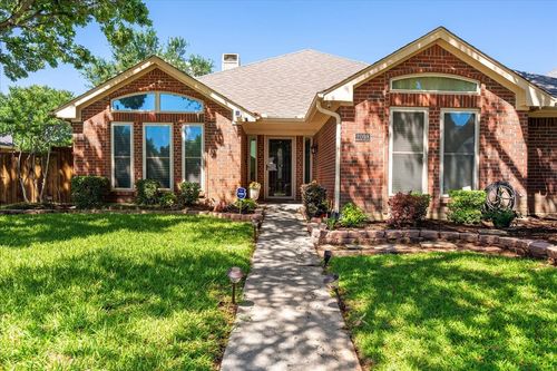 2098 Amber Ct, Lewisville, TX, 75067-7471 | Card Image
