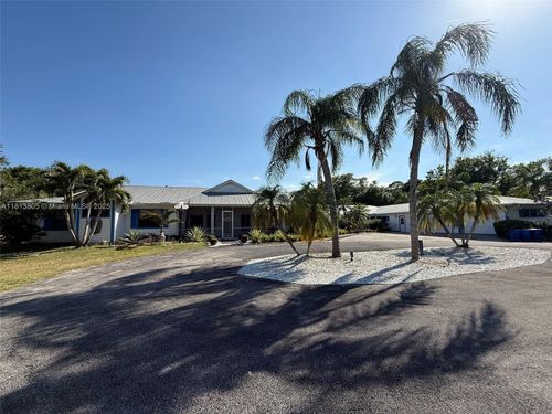 5584 Sw Quail Hollow St, Palm City, FL, 34990-8310 | Card Image