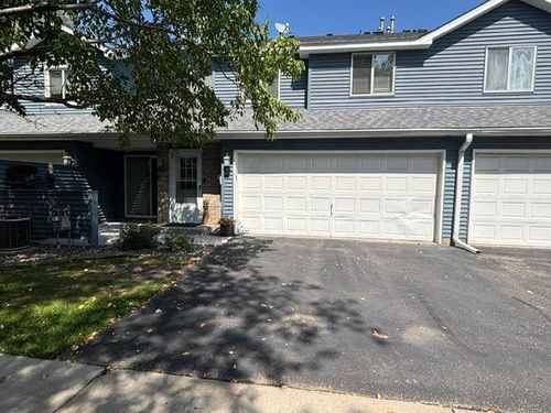 11-4856 Helena Ln N, Oakdale, MN, 55128-2252 | Card Image