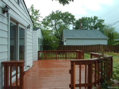 38014 Mallast St, Harrison Township, MI, 48045-2719 | Card Image