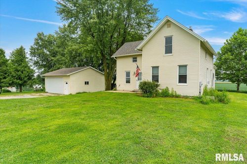 301 N 1st St, Long Grove, IA, 52756-9702 | Card Image
