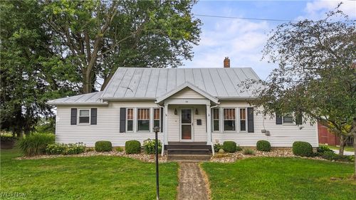 95 S Mulberry St, Fredericktown, OH, 43019-1247 | Card Image