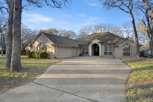1409 Spinnaker Ln, Azle, TX, 76020-4915 | Card Image