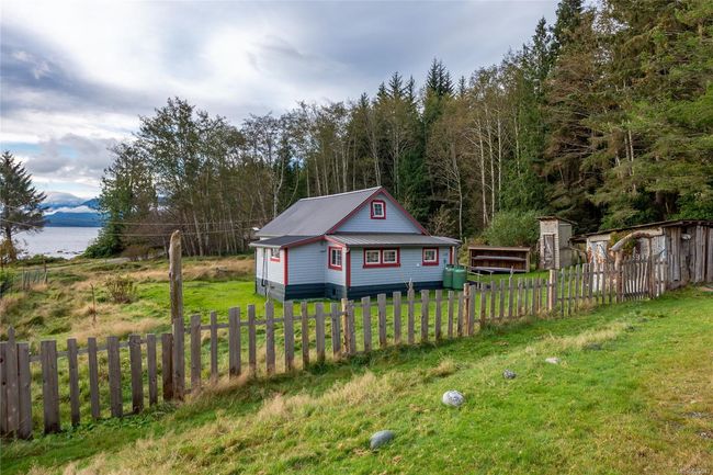 110 Hillside Rd, House other with 2 bedrooms, 2 bathrooms and 4 parking in Sointula BC | Image 28