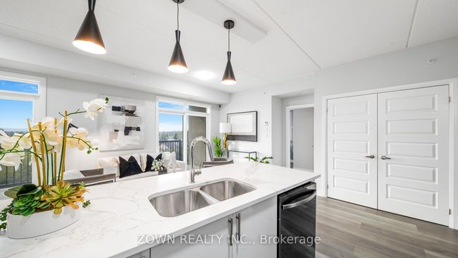 510 - 610 Farmstead Dr, Condo with 3 bedrooms, 2 bathrooms and null parking in Milton ON | Image 12