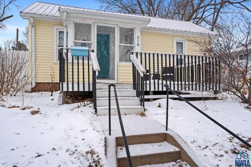 218 Center St, Vermillion, SD, 57069-2114 | Card Image