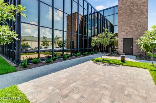 ste-100-217 E Kaliste Saloom Rd, Lafayette, LA, 70508-8513 | Card Image