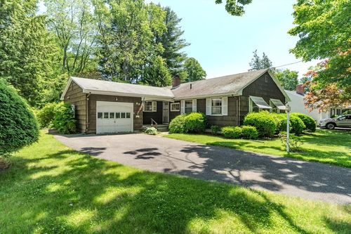 89 Lake St, Northampton, MA, 01062-1318 | Card Image