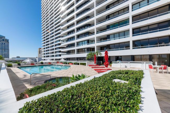 APT-27E - 529 S Flagler Dr, Condo with 2 bedrooms, 3 bathrooms and null parking in West Palm Beach FL | Image 35